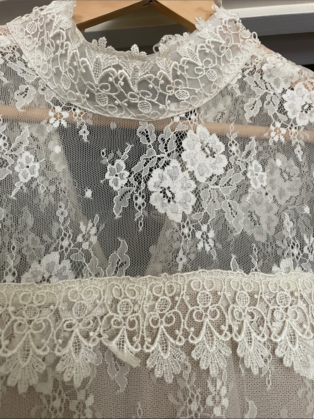 Jessica McClintock Delicate Lace High-Neck lace dress - Picture 2 of 6